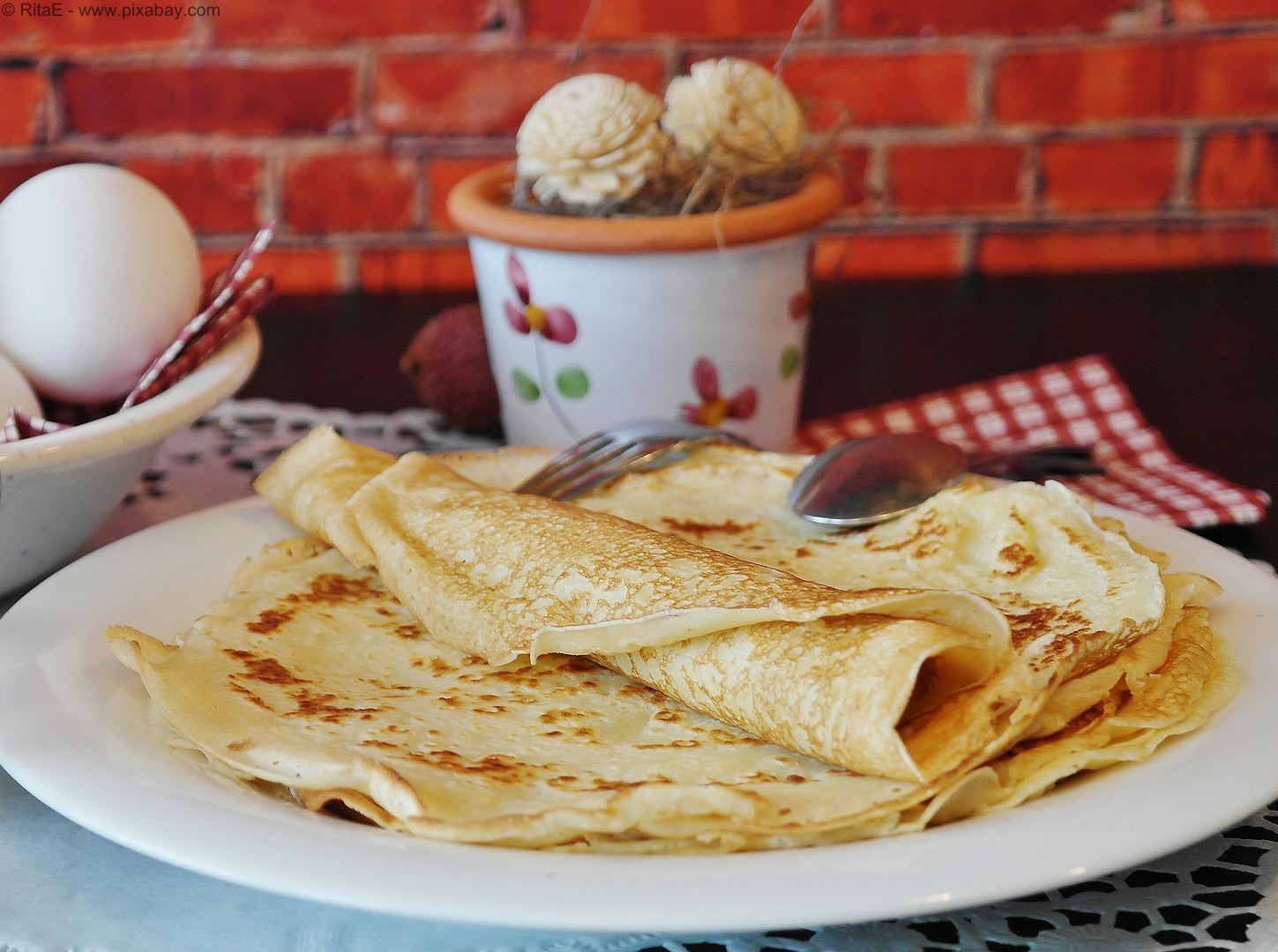 Shrove Tuesday: Pfannkuchentag und Pfannkuchenrennen