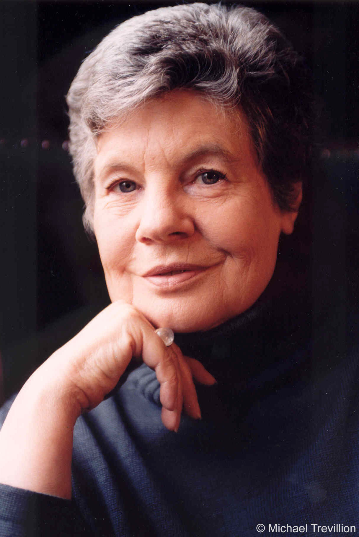 Herzlichen Glückwunsch zum 85. Geburtstag, A. S. Byatt!