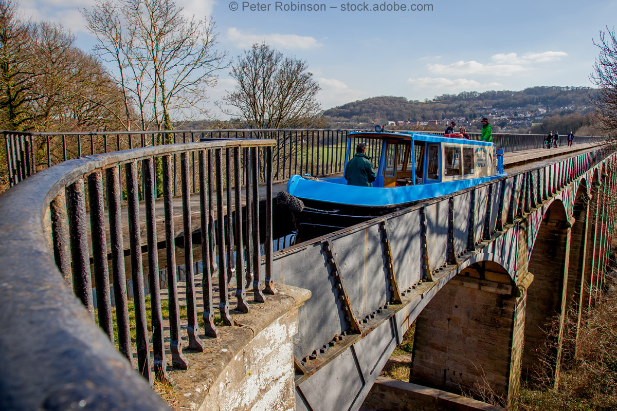 Nur in Wales: Bootsfahrt in 40 Meter Höhe