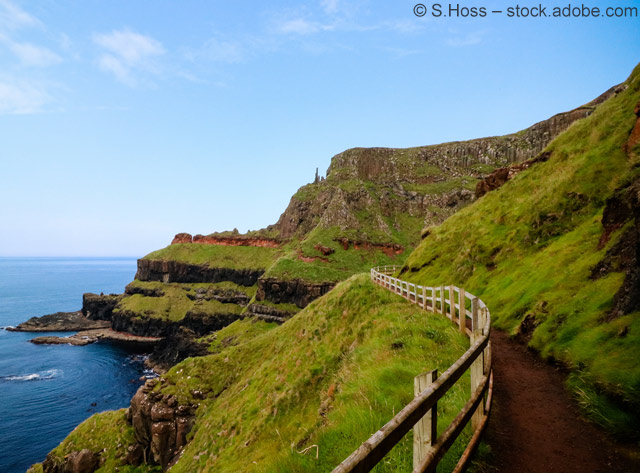Wanderweg am Giant's Causeway